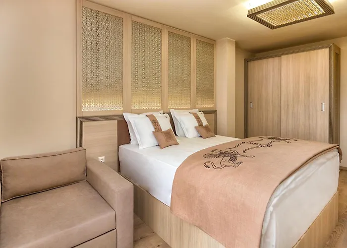 Argisht Partez & Bar Rebls Golden Sands