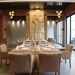 Argisht Partez & Bar Rebls גולדן סנדס