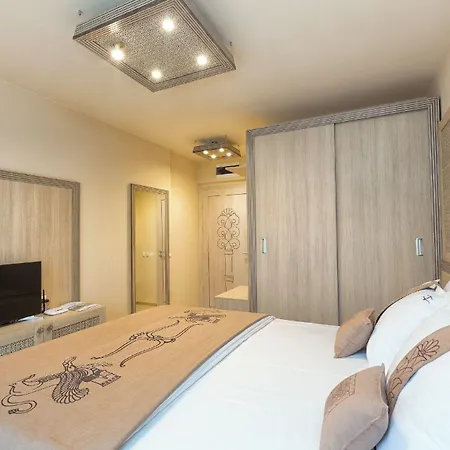 Argisht Partez & Bar Rebls Hotel Golden Sands